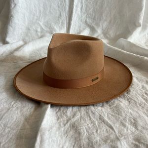 Gigi Pip Brown Monroe Rancher